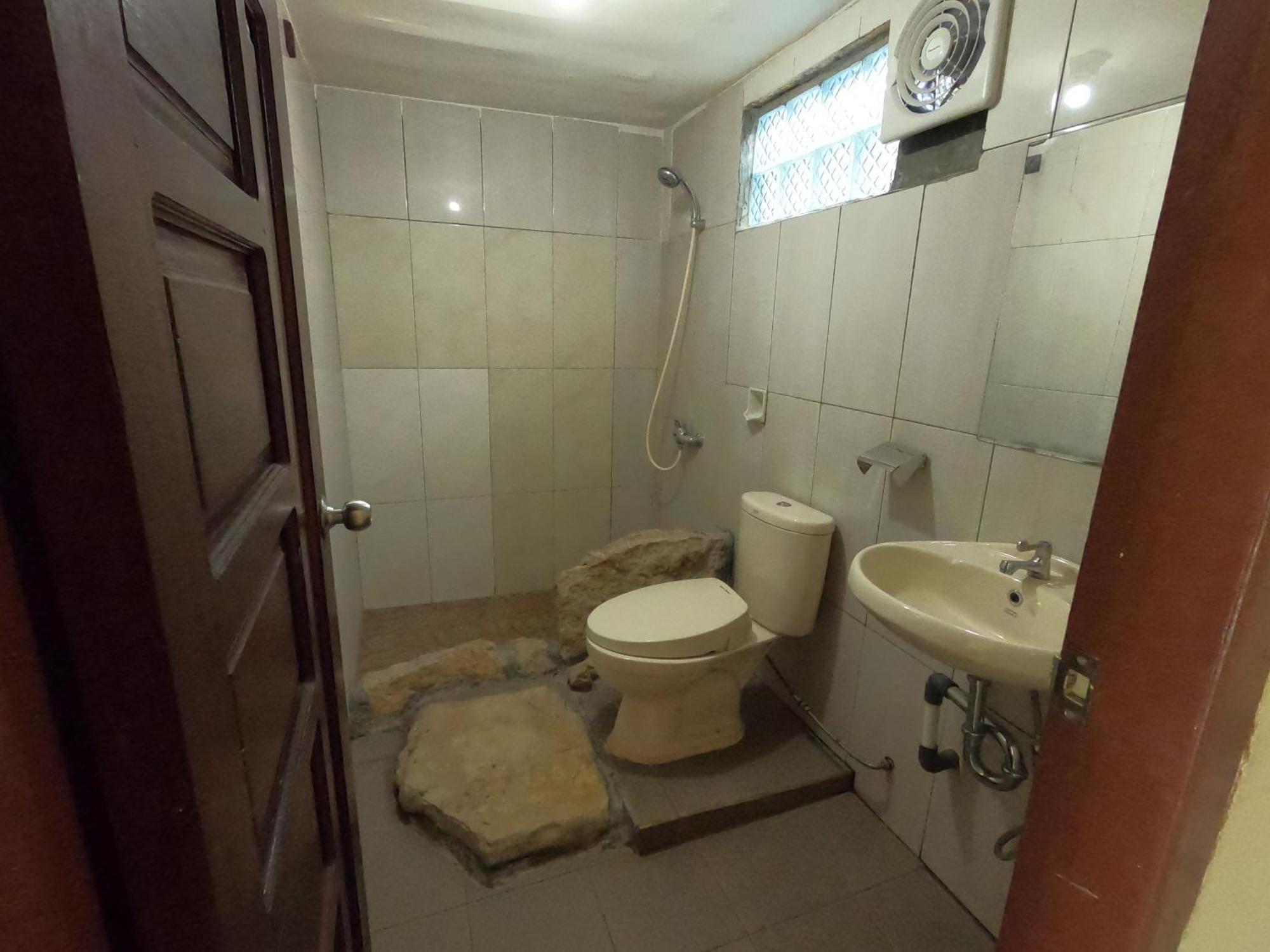 Pias Poppies Hotel Rantepao Room photo